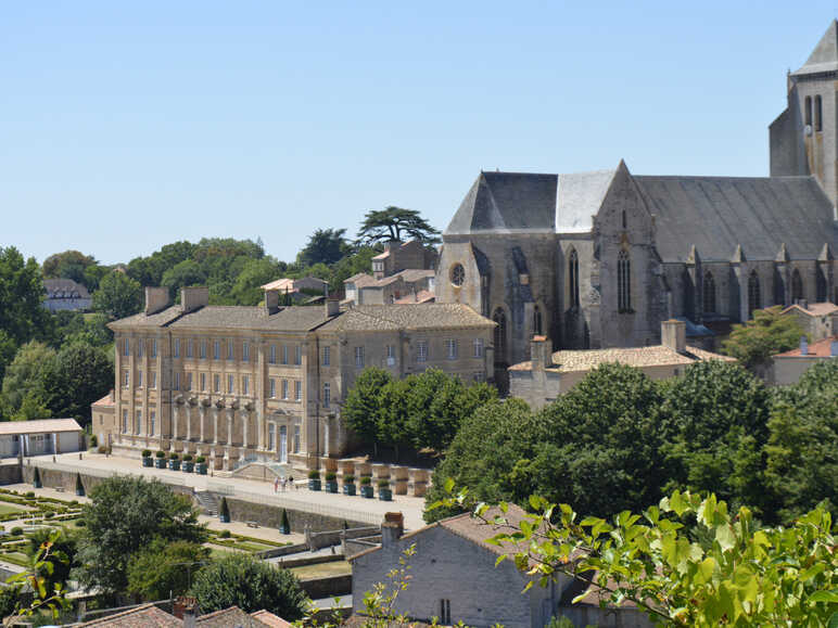 Abbaye Royale de Celles-sur-Belle